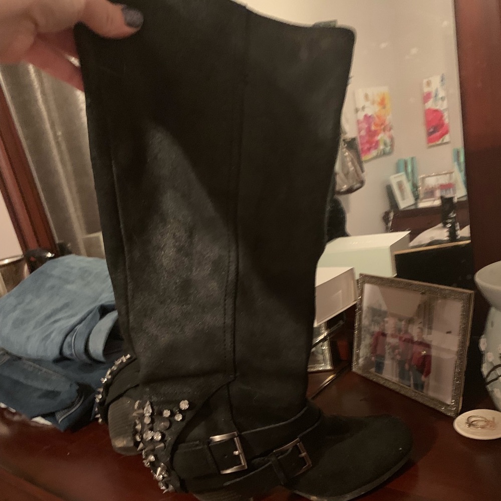 Size 8.5 naughty monkey boot